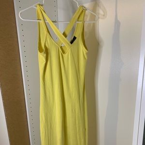 Yellow sun dress 😎